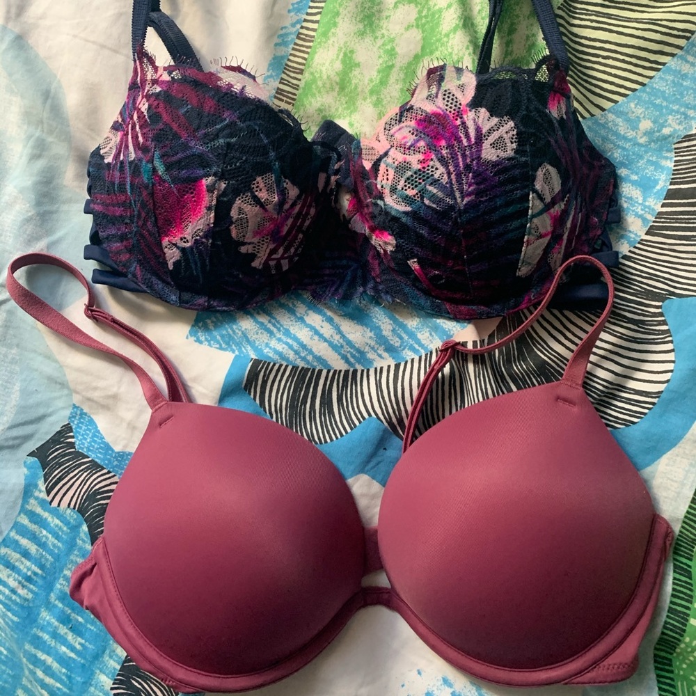 2 VS Pink Bras